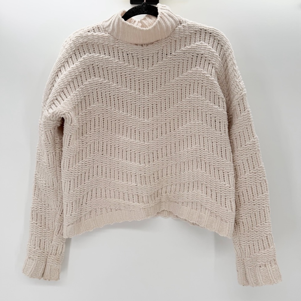 Moon & Madison Cozy High-Neck Chunky Knit Sweater Small